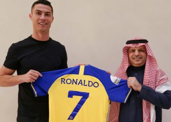 Cristiano Ronaldo Al Nassr’a resmen imzayı attı
