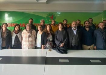 DBP’ye dayanışma ziyaretleri sürüyor
