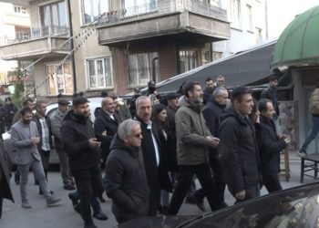 DBP’ye yönelik operasyon birçok kentte protesto edildi: ‘Yolumuz özgürlük yoludur’