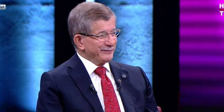 Davutoğlu: 6'lı masayı hep beraber kurduk, 2 liderin bu masayı dağıtma hakları yok