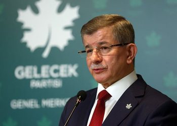 Davutoğlu yanıtladı: Erdoğan karşısında Kılıçdaroğlu'nu ister mi?