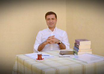Demirtaş, Öcalan’la görüşmek için dilekçe verdi