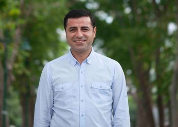Demirtaş: Üzgünüm ama sarı öküzü vermeyecektiniz; şimdi hep birlikte direnme ve hep birlikte kazanma zamanıdır