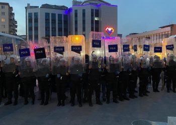 Diyarbakır yürüyüşü öncesi bir günlük etkinlik ve eylem yasağı