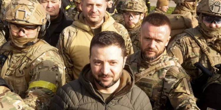 Düşman, Donetsk bölgesini ele geçirme çılgın fikrinden vazgeçmedi