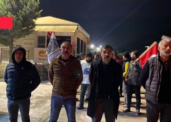 Eczacıbaşı Esan’dan kovulan işçiler madenin çıkışını kapattı