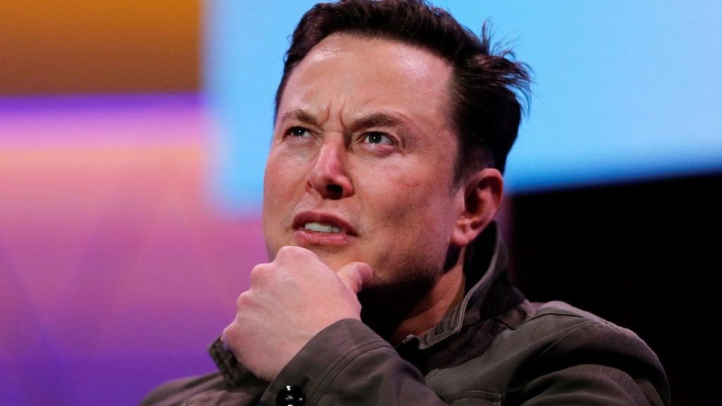 Elon Musk anket başlattı: 'Twitter yöneticiliğini bırakayım mı?'