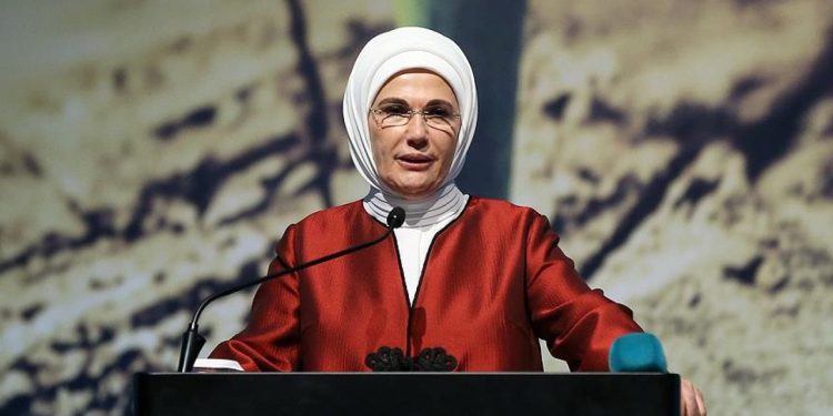Emine Erdoğan: Çocuk istismarı sapkınlıktır