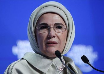 'Emine Erdoğan için Bakanlıkta komisyon kuruldu' iddiası Meclis’te