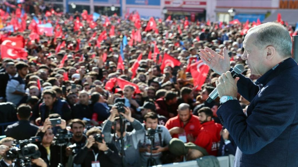 Erdoğan: 30 kilometrelik güvenlik şeridini muhakkak tamamlayacağız