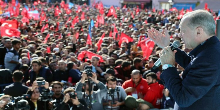 Erdoğan: 30 kilometrelik güvenlik şeridini muhakkak tamamlayacağız