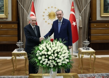 Erdoğan - Bahçeli görüşmesinde uzlaşma sağlandı: Seçim öne çekilecek, belirlenen tarih için çalışmalar başlandı