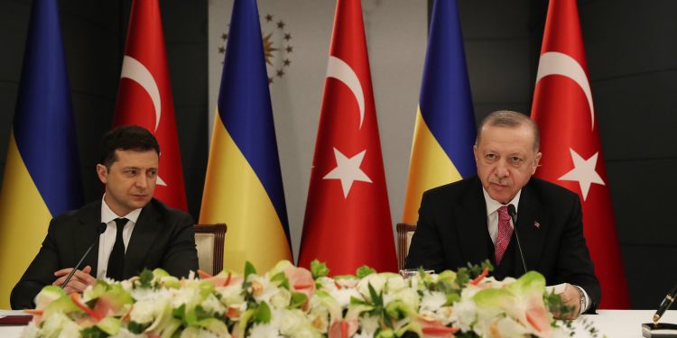 Erdoğan, Zelenskiy ile görüştü: Nükleer santral için çözüm beklentisi iletildi