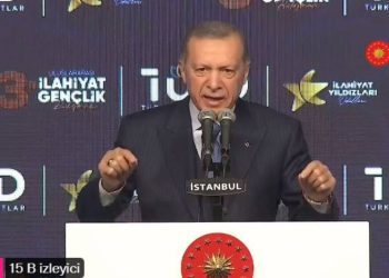 Erdoğan 'istismarı 'tek bir vaka' diye geçiştirdi; LGBTİQ+'ları hedef aldı