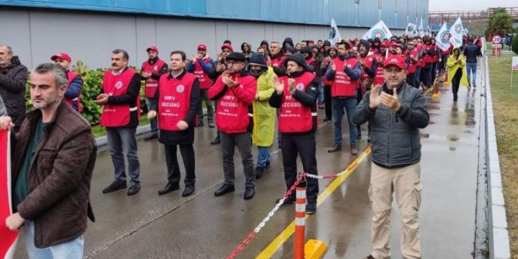 Erdoğan ‘yasak’ dedi: Buna rağmen işçiler greve gittiler ve 18 günün sonunda kazandılar