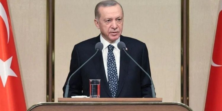 Erdoğan'dan 'Noel' mesajı: En içten duygularımla tebrik ediyorum