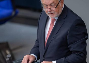 Erdoğan'ın Alman vekil hakkındaki suç duyurusuna takipsizlik