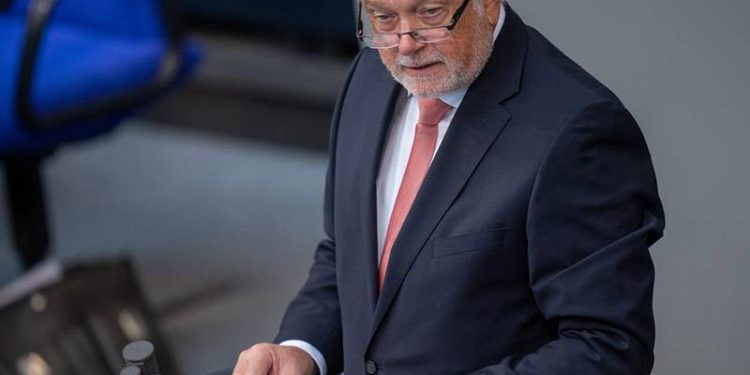 Erdoğan'ın Alman vekil hakkındaki suç duyurusuna takipsizlik