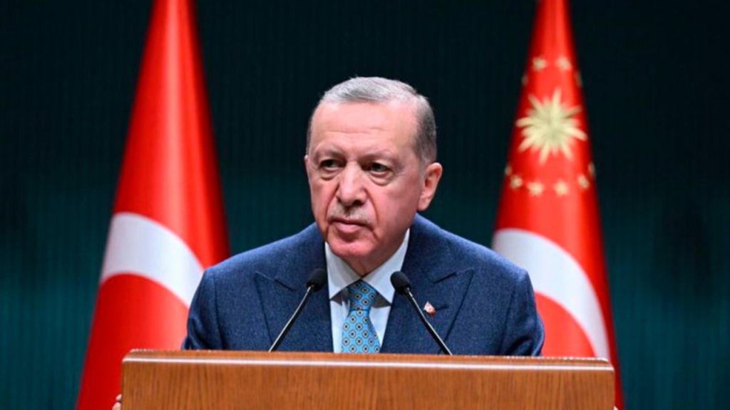 Erdoğan'ın yeni yıl mesajı:  2022 boyunca süren ekonomik sıkıntılar, hepimizin canını sıkmıştır