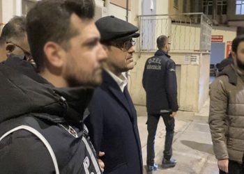 Eski Beşiktaş Belediye Başkanı Hazinedar adliyeye sevk edildi