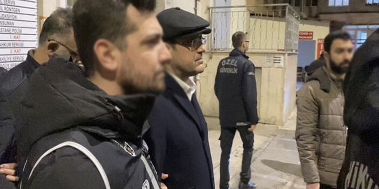 Eski Beşiktaş Belediye Başkanı Hazinedar adliyeye sevk edildi