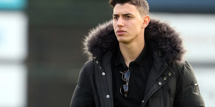 Eski Fenerbahçeli Berke Özer'in yeni adresi belli oldu