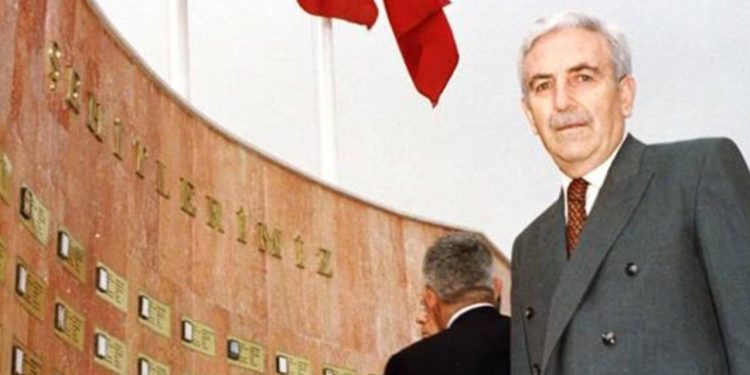 Eski İçişleri Bakanı Cahit Bayar vefat etti