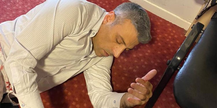 Eski Musul başkonsolosu Öztürk Yılmaz’a bıçaklı saldırı