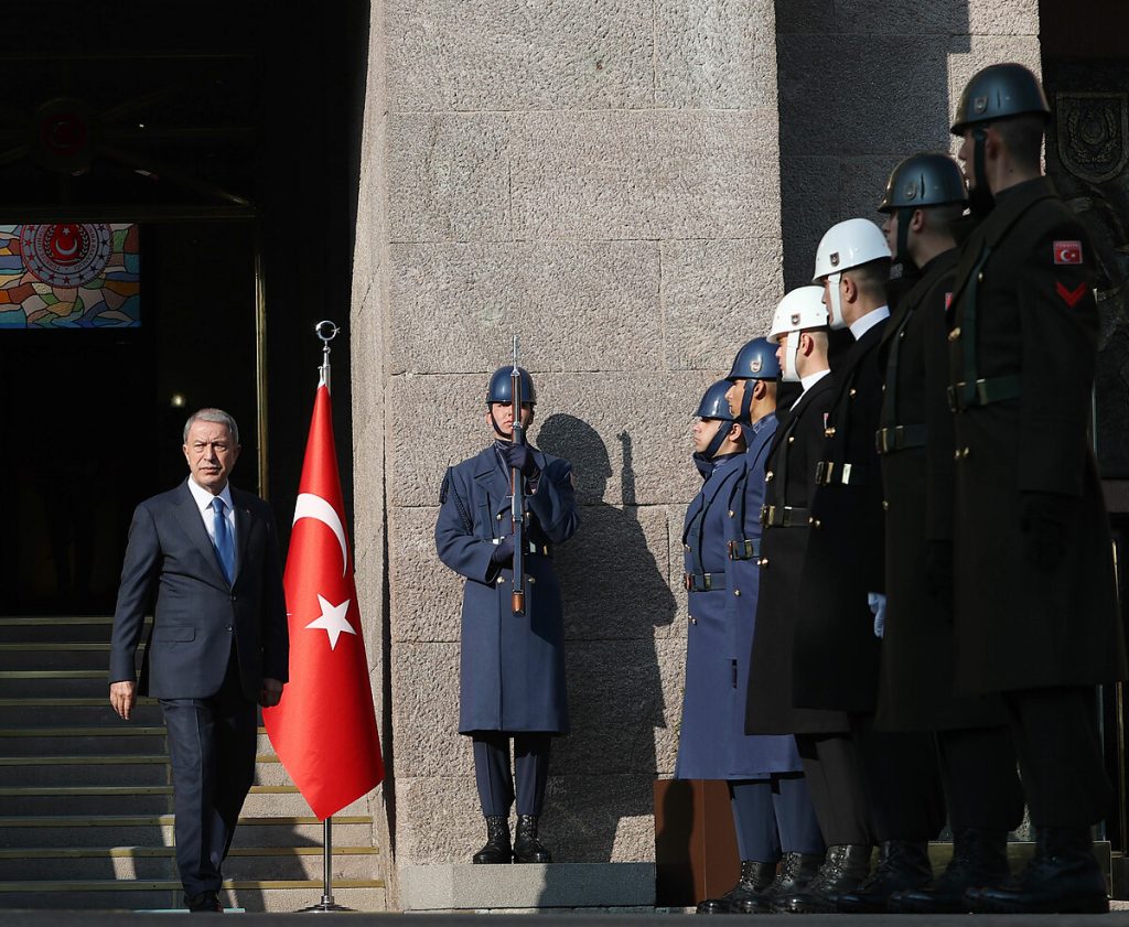 Eski askerden kritik uyarı: Altılı masanın Savunma Bakanı da Akar mı olacak?