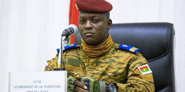 Eylül ayında darbeyle başa gelen Burkina Faso Cumhurbaşkanı'na darbe girişimi