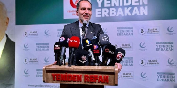 Fatih Erbakan: Cebinde bir doları olan insan bile Merkez Bankası’ndan daha zengin