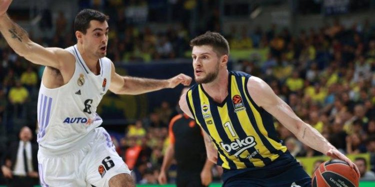 Fenerbahçe Beko, evinde Real Madrid'e kaybetti