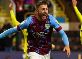 Fenerbahçe'de hedef Halil Dervişoğlu