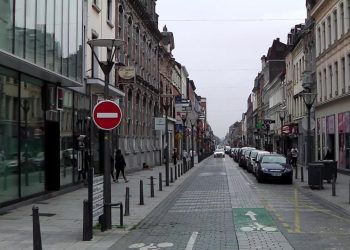 Fransa'da Kürtçe müzik dinleyen berbere saldırı