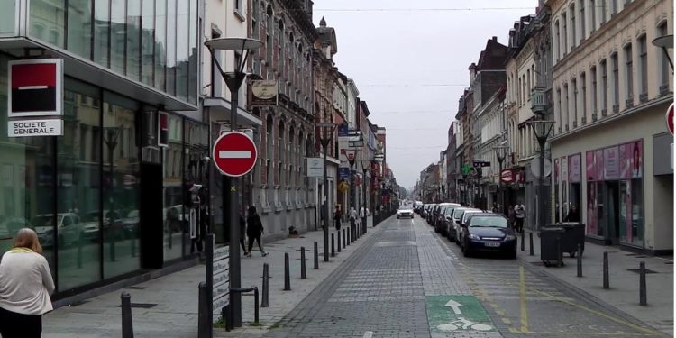 Fransa'da Kürtçe müzik dinleyen berbere saldırı