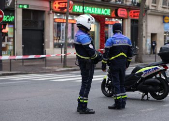 Fransa’da Kürtçe şarkı dinleyen berbere saldırı