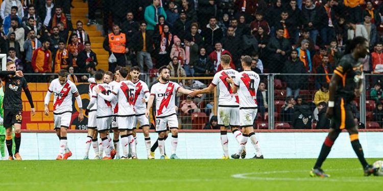 Galatasaray, hazırlık maçında Rayo Vallecano'ya mağlup oldu