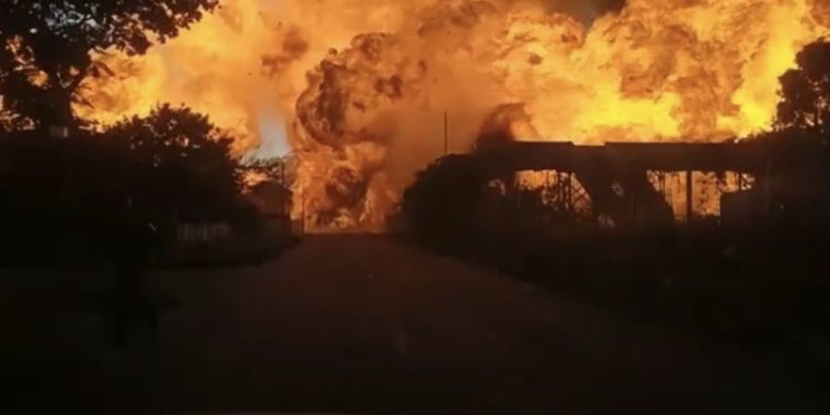 Güney Afrika’da tanker faciası: 8 ölü, onlarca yaralı