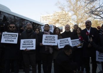 HDP tecride karşı her gün Adalet Bakanlığı önünde olacak