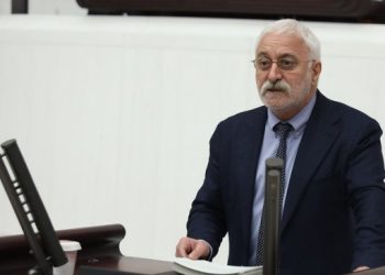 HDP’den kayyım tepkisi: Siyasi hırsızsınız
