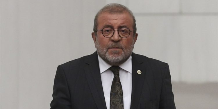 HDP'li Bülbül, Milli Savunma Bakanı Hulusi Akar’ı Kürtçe selamladı