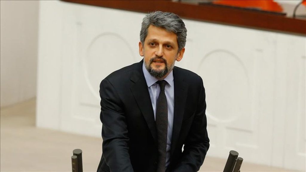 HDP'li Paylan: Bütçeye yük olan şehir hastanelerinden neden vazgeçmiyorsunuz?