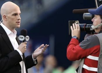 Hollanda-Arjantin karşılaşmasını takip eden gazeteci öldü