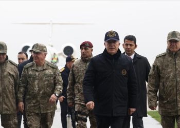 Hulusi Akar, Suriye sınırına gitti