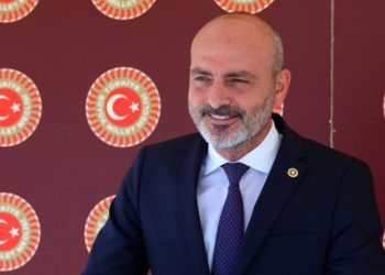 İYİ Partili Hüseyin Örs'e saldıran AKP'li Zafer Işık kimdir?