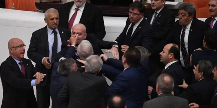 İYİ Partili Hüseyin Örs'ü yaralayan AKP'li Zafer Işık'a ceza