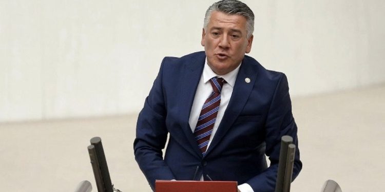 İYİ Partili Örs ilk kez konuştu: Meclis’i yumruk atma yeri görüyor