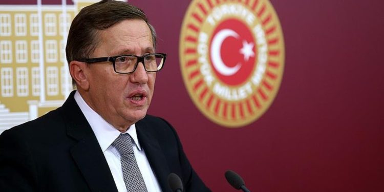 İYİ Partili Türkkan: Çukurambar’daki kafelerde dava pazarlıkları yapılıyor