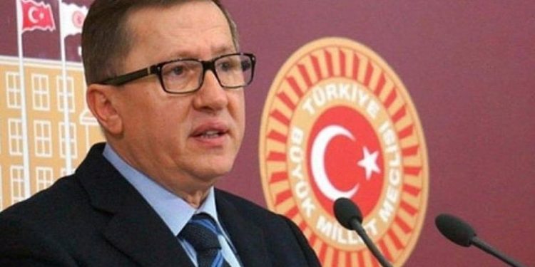 İYİ Partili vekilin yeni yıl kartına TBMM'de 'siyasi' sansür