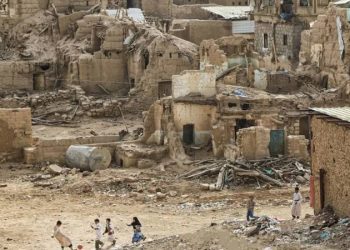 İç savaş Yemen'i vuruyor; hastalar ilaç bulamıyor